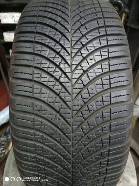 Шина всесезонная Goodyear Vector 4Seasons G3 225/40R18 92 Y сцепление на снегу (3PMSF), защита диска, усилитель (XL), фото 1