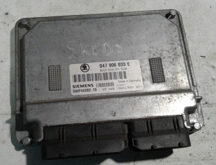 ЭБУ двигателя Skoda Fabia I 047906033E, фото 1