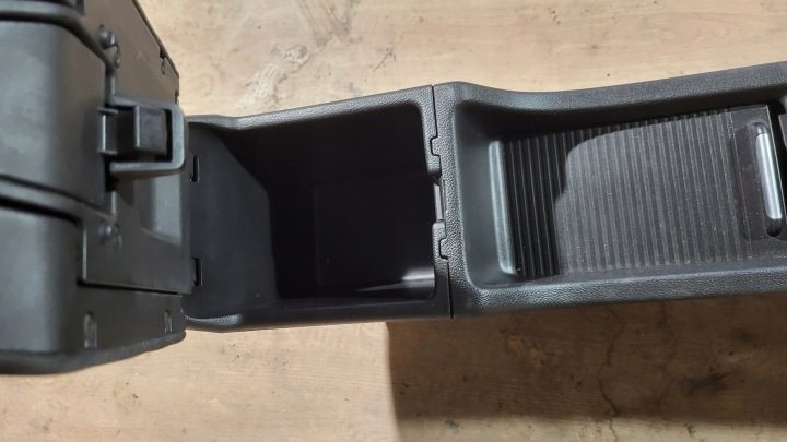 Подлокотник центральный тоннель Opel Astra J 4 IV хэтчбек 5D 09- европа, фото 5