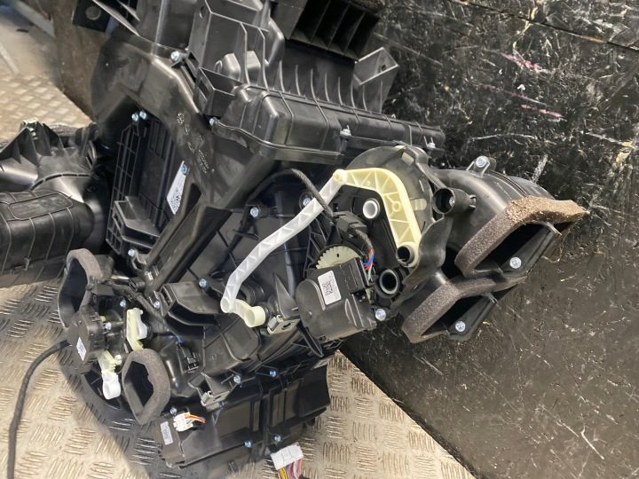 Корпус вентилятора Tesla Model 3 2022 149471400H, фото 2