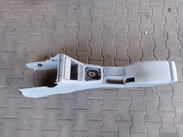 VW GOLF PLUS ЦЕНТРАЛЬНЫЙ ТОННЕЛЬ СВЕТЛЫЙ, фото 1