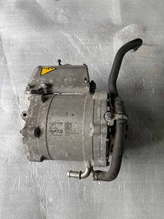 ДВИГАТЕЛЬ ЭЛЕКТРИЧЕСКИЙ VOLVO XC40 PLUG IN 1.5 ГИБРИД 2018 - 2026, фото 1