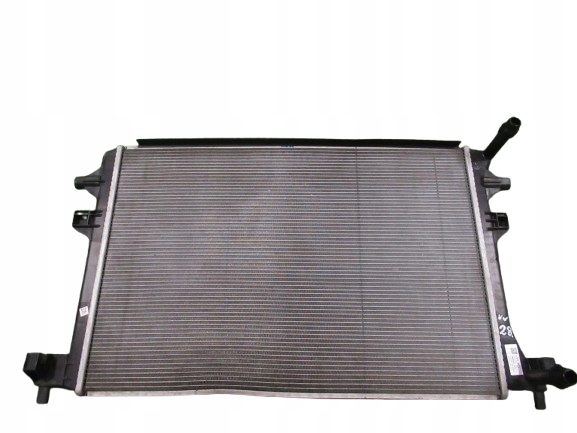 Радиатор охлаждения VW Audi Seat Skoda TSI 2Q0121253M, фото 1