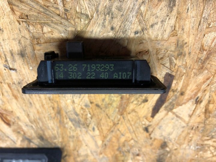 ФОНАРЬ ПОДСВЕТКИ НОМЕРА LED BMW E90 E91 E92 F30 F10 F11 7193293, фото 2