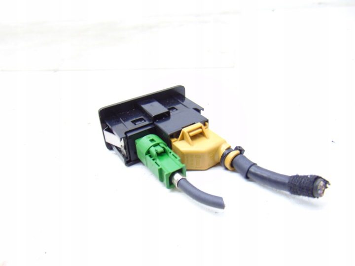 ГНЕЗДО МЕДИА ПОРТ AUX VW GOLF 7 5G0035222A, фото 2