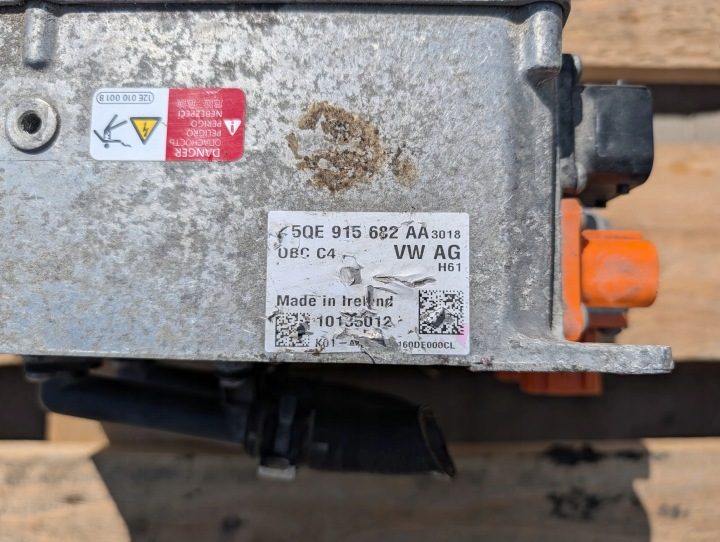 Зарядное устройство аккумулятора гибридного Volkswagen Golf MK7 5G 5QE915682, фото 2