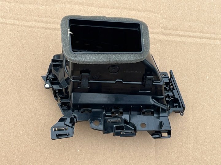 Левый дефлектор обдува консоли VW Arteon Рестайлинг 3G8819701, фото 2