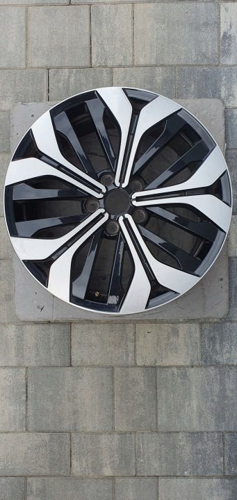 Литой диск Renault OE ALTAO 7.5" x 18" 5x114.3 ET 45, фото 1