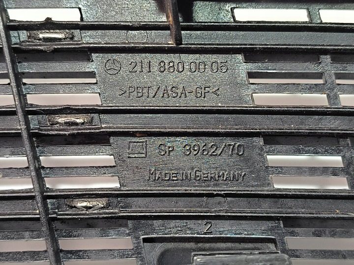 Mercedes E класс W211 ВОЗДУХОЗАБОРНИК РЕШЕТКА КАПОТА A2118800005, фото 2