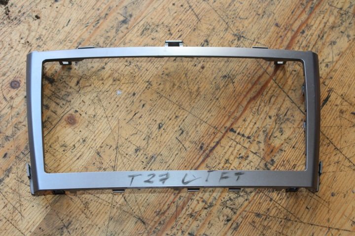 Рамка магнитолы Toyota Avensis T27 рестайлинг T29 55405-05240, фото 1