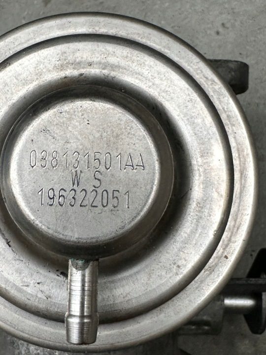 Клапан EGR 038131501AA AUDI A4 A6 SEAT SKODA SUPERB VW 1.9 TDI 130 л.с..., фото 2