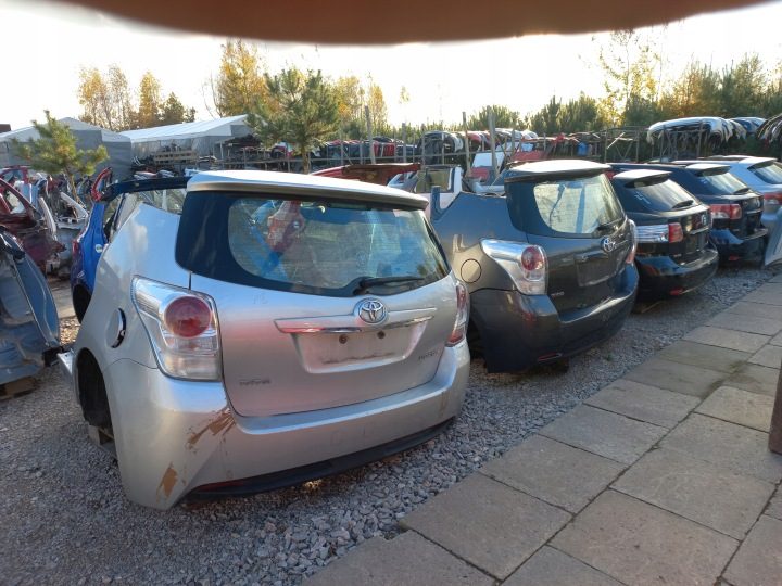 Toyota VERSO 09 - 18 г. крепление аккумулятора стержень, фото 6