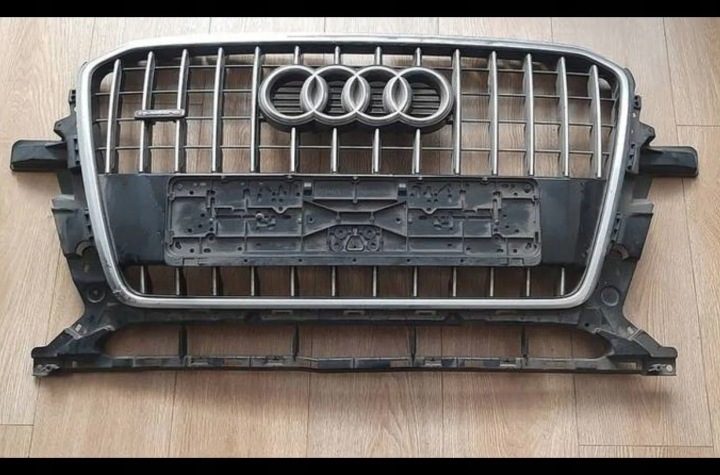 Решетка радиатора передняя Audi Q5 SQ5 Рестайлинг S-Line 8R0853651R, фото 2