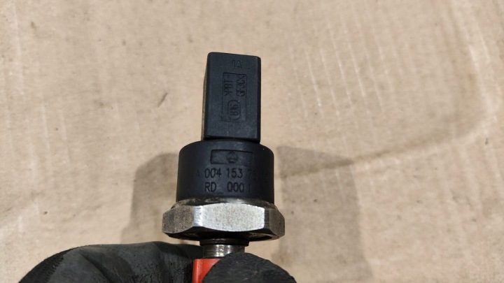 ДАТЧИК ДАВЛЕНИЯ ТОПЛИВА С МОЛДИНГА A0041537528 MERCEDES 1.7 2.2 2.7 3.2 CDI, фото 2