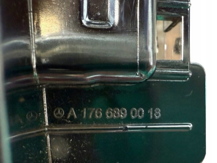 Рамка защита магнитолы Mercedes-Benz OE A1766890018, фото 5