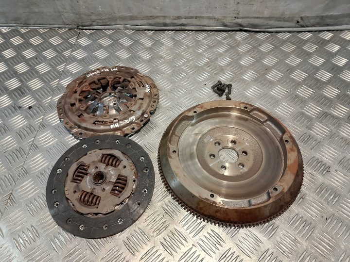 В СБОРЕ СЦЕПЛЕНИЕ МАХОВИК + ДИСК + КОРЗИНА OPEL CORSA D 1.2B, фото 1