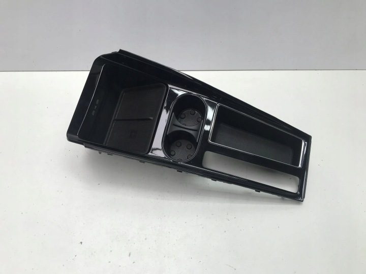 Skoda Enyaq iV декор подстаканник бардачок центрального тоннеля 5LB863479B, фото 1