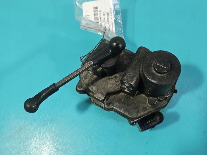 ПРИВОД ЗАСЛОНОК КОЛЛЕКТОРА AUDI A6 C6 059129086M 3.0 TDI, фото 2