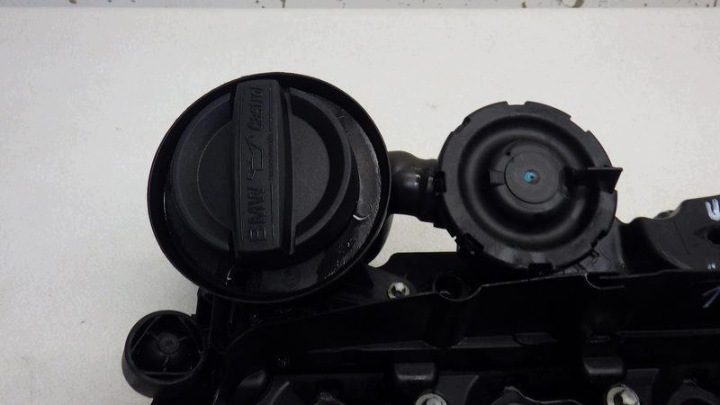 Клапанная крышка BMW 3.0 F10 F11 F30 F31 E90 X3 X5 F25 X 6 N57D30B 850760704, фото 2