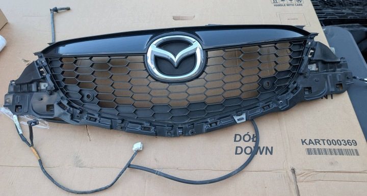 Решетка радиатора Передняя Mazda CX-5 KD45-50712, фото 1