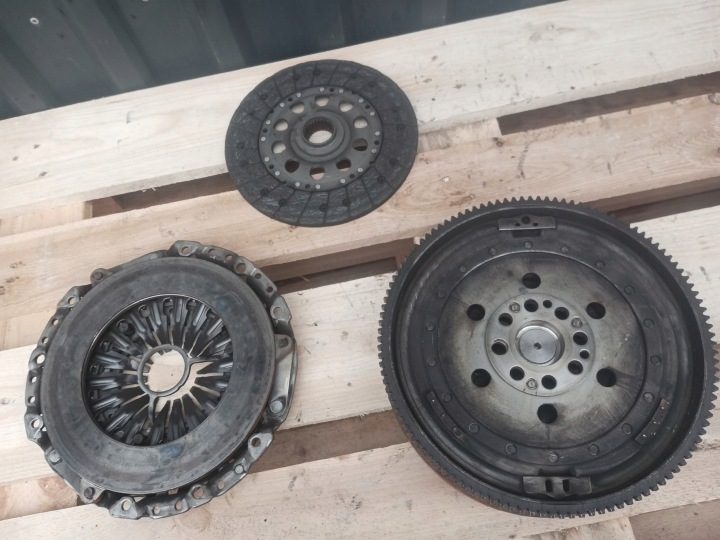 BMW E90 E91 E92 3.0 N54 N54B30A 335i сцепление двухмассовый маховик механика 7542984, фото 2