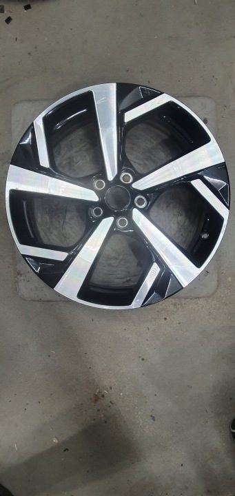 Литой диск Nissan OE N88901 AC4CH-T6 HV05B 7.0" x 19" 5x114.3 ET 40, фото 1