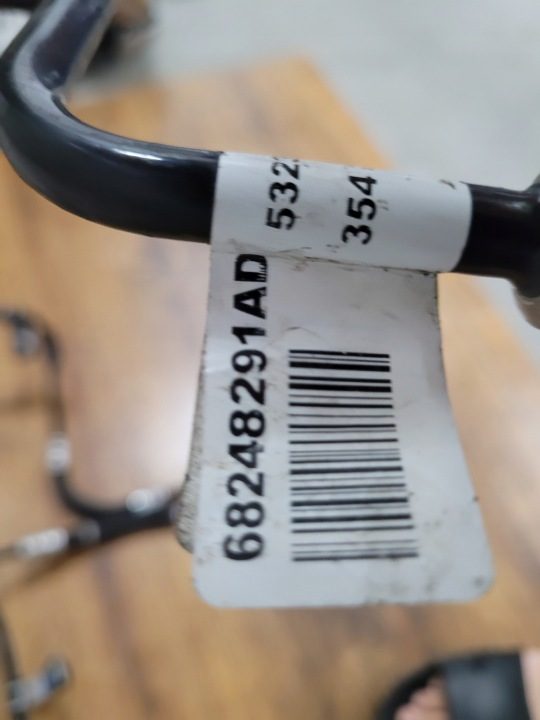 JEEP WRANGLER JL 2,0 4XE ТРУБКА ГИДРОУСИЛИТЕЛЯ 68248291AD 2022 ГОД, фото 2