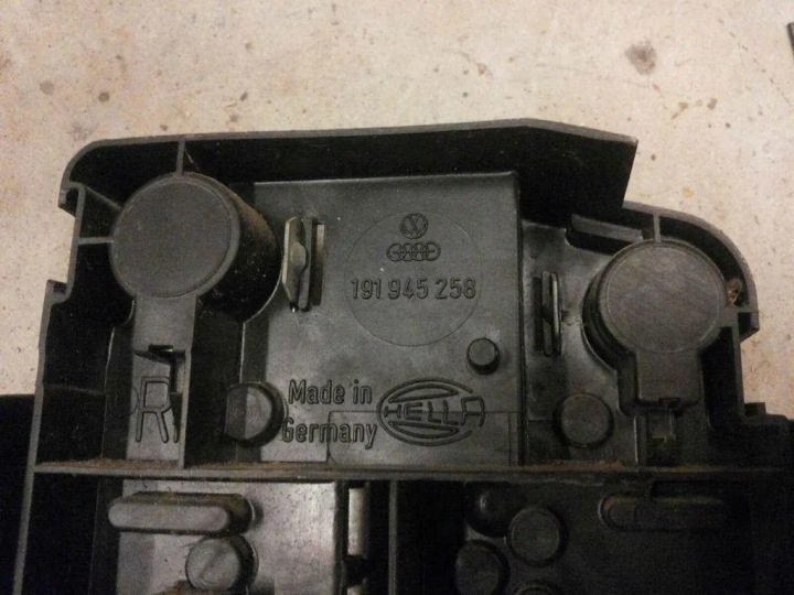 Контакты заднего фонаря VW GOLF III (1H1) 191945258 1.9L дизель 66 кВт 1997, фото 2