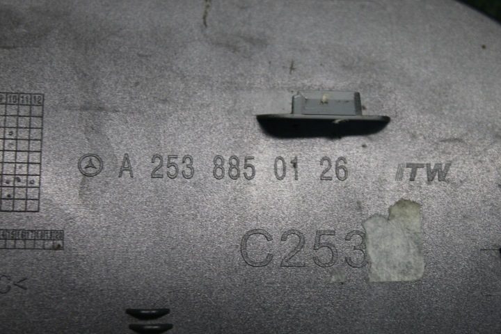 ЛЮЧОК ЗАГЛУШКА ЗАРЯДКИ MERCEDES GLC 253 W253 ЦЕЛАЯ OE A2538850126, фото 3
