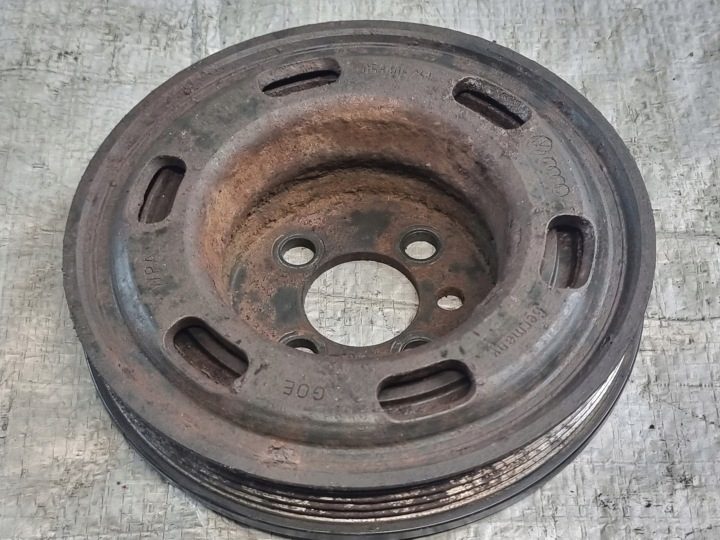 Шкив OE 058105251 Audi A4 B5 1.8B 92 квт 97 г., фото 6