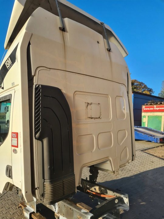 КАБИНА В СБОРЕ RENAULT GAMA D D12 EURO 6, фото 8