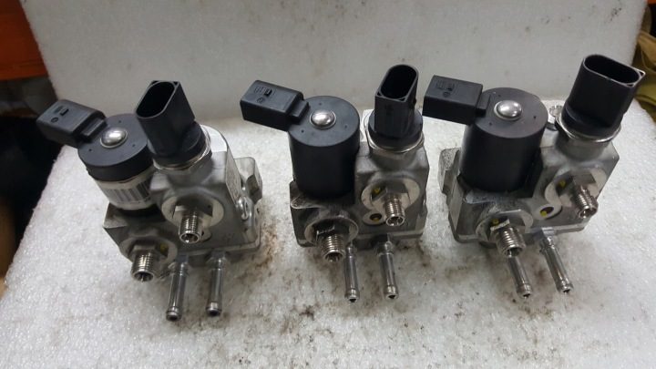Клапан регулировки распределитель VW AUDI SEAT SKODA 5R3906011 разборка, фото 1