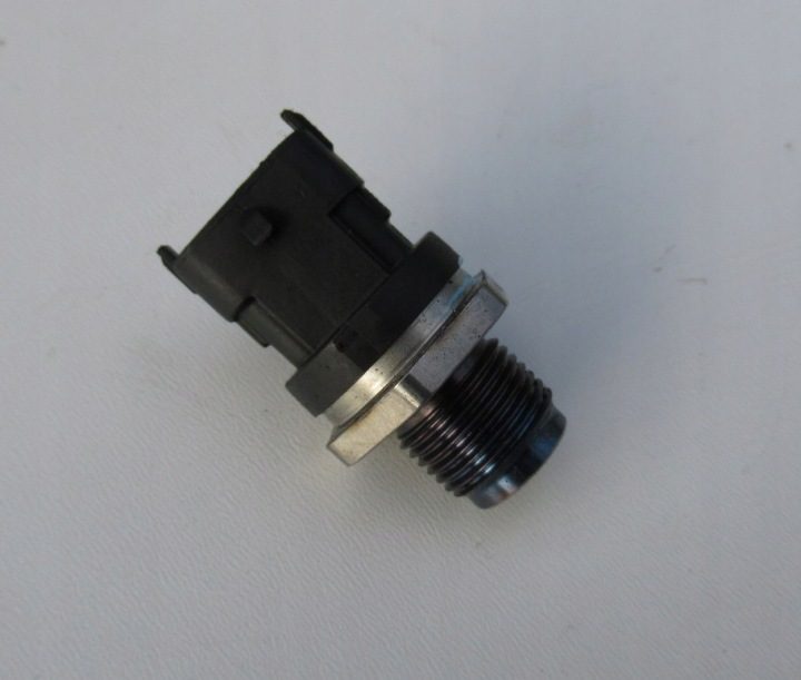 ДАТЧИК ДАВЛЕНИЯ ТОПЛИВА 0281002706 1.3 1.9 2.0 2.4 дизель MULTIJET JTD CDTI TID, фото 2