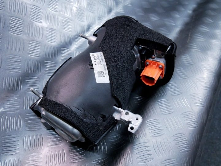 TESLA 3 Y компрессор кондиционера 15022113-00-C, фото 3