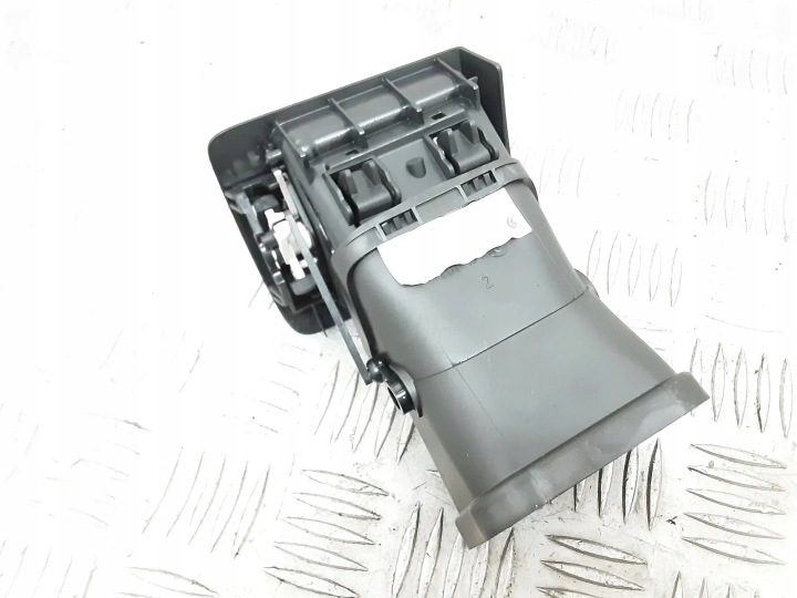 Дефлекторы панели приборного VOLVO V50 (MW) 39888290 1.6L дизель 81 кВт 2010, фото 2