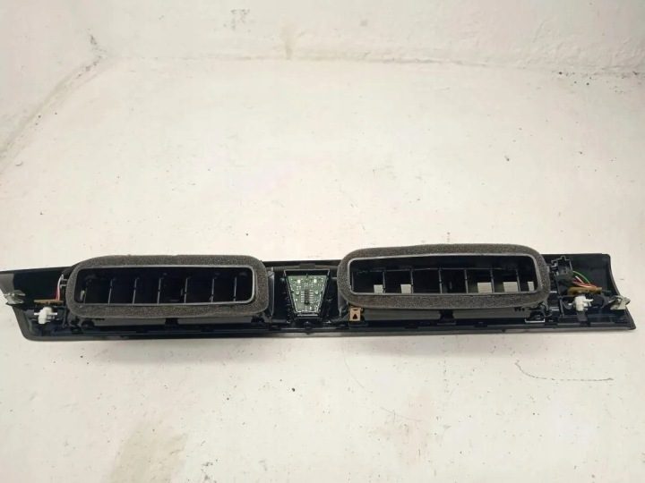 Воздухозаборник консоли BMW IX (I20) 9490662 Electric 240 кВт 2023, фото 3