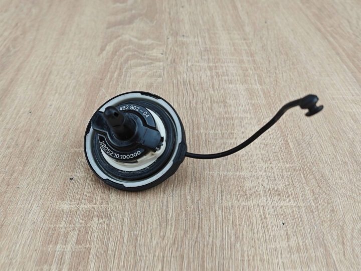 Крышка горловины бензобака BMW 530i G30 G23 G20 G22 7482902 30 л.с., фото 3
