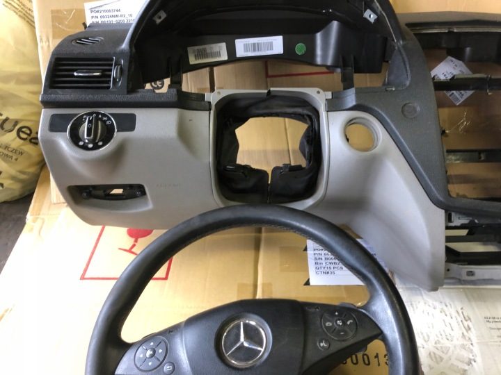 Mercedes w204 AMG панель airbag ремни оригинал, фото 2