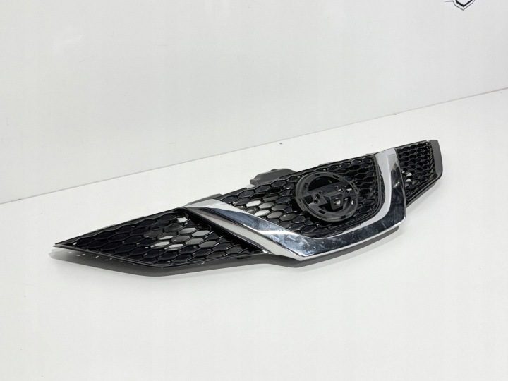 Решетка радиатора Nissan Qashqai j11 под kamerę 623124EA0D, фото 2