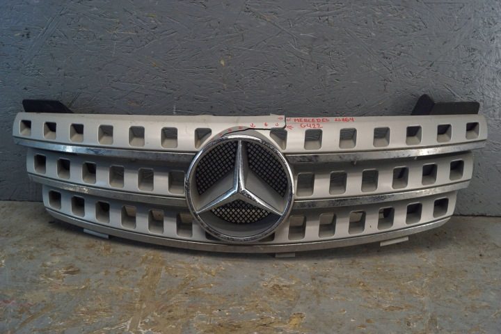 РЕШЕТКА РАДИАТОРА MERCEDES ML W164 ДО РЕСТАЙЛИНГ, фото 1