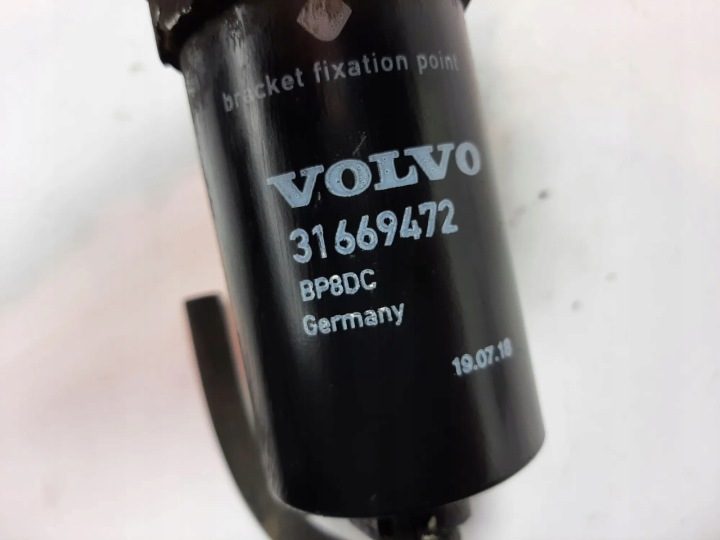 Топливный фильтр Volvo V40 31669472 D4204T, фото 3