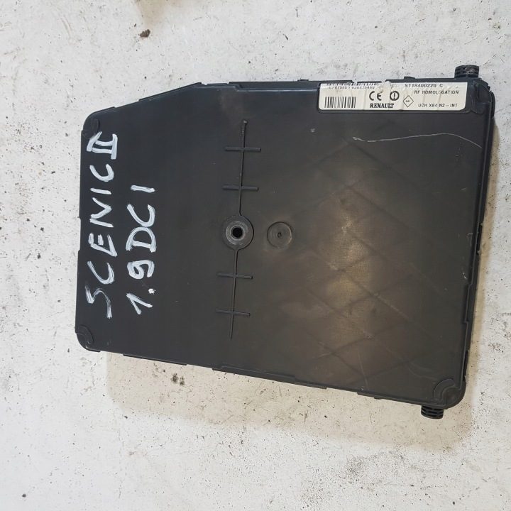 Renault Megane II блок предохранителей 8200306434 S118400220C, фото 3