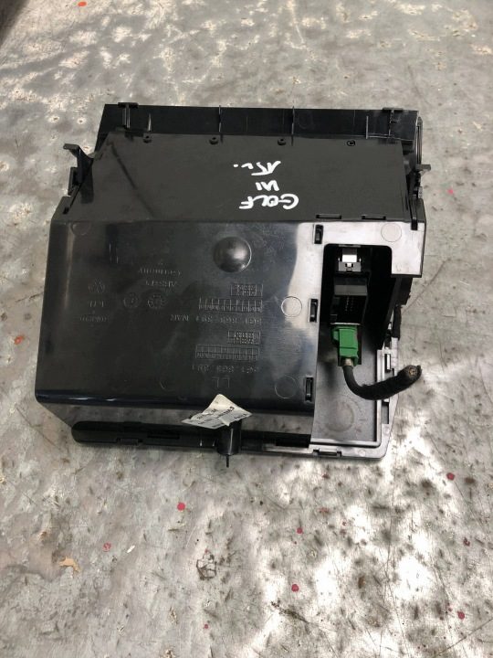 ПЕПЕЛЬНИЦА БАРДАЧОК VW GOLF VII УНИВЕРСАЛ 5G1863391, фото 6