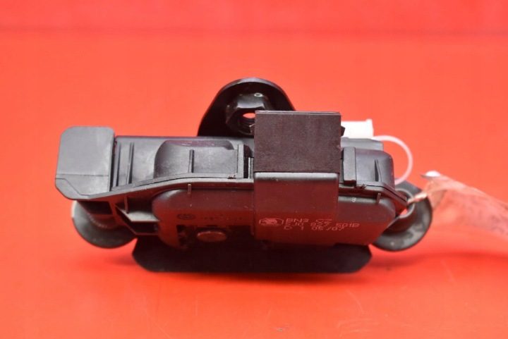 ЗАМОК КРЫШКИ ЗАДНИЙ БАГАЖНИКА 5J0827501B SKODA ROOMSTER 1 I 06-10, фото 5