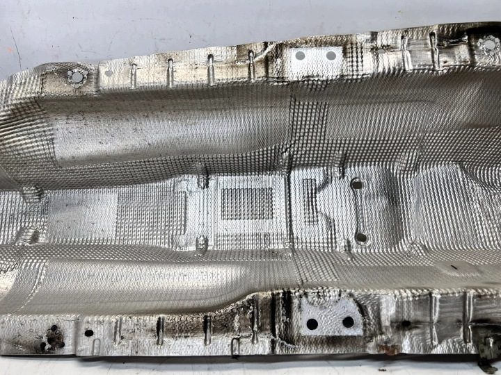 ТЕПЛОЗАЩИТНЫЙ ЭКРАН ТОННЕЛЯ AUDI A3 8V VOLKSWAGEN SEAT SKODA 5Q0825661G, фото 4