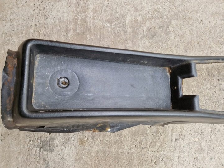 ЦЕНТРАЛЬНЫЙ ТОННЕЛЬ ЧЕРНЫЙ MERCEDES W123 СЕДАН, фото 5