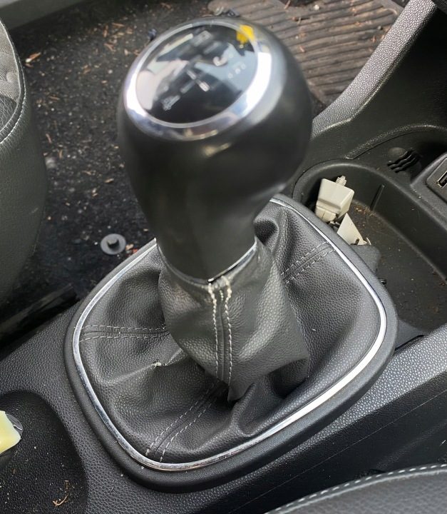 РУЧКА ПЕРЕКЛЮЧЕНИЯ ПЕРЕДАЧ ЧЕХОЛ OPEL CORSA D 06-14, фото 3