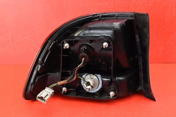 ФОНАРЬ ПРАВЫЙ ЗАДНИЙ 043-1267R HONDA CIVIC 6 VI СЕДАН 95-01, фото 4