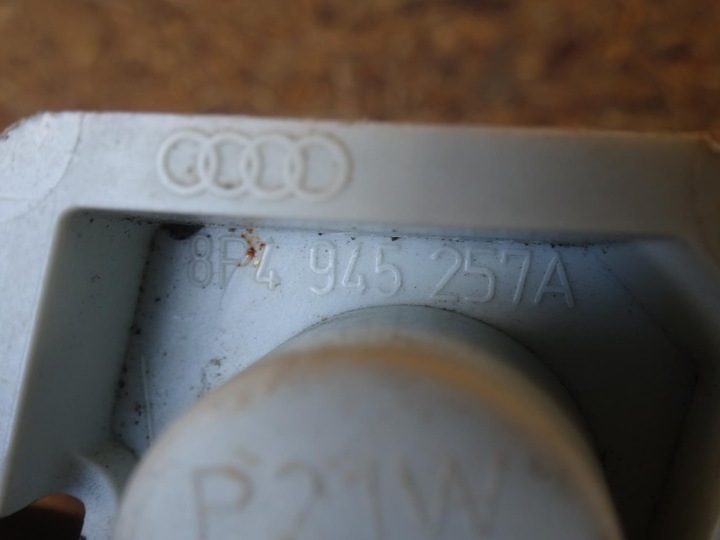 AUDI A3 8P 5D SPORTBACK 05 г. ПЛАТА ФОНАРЯ ЛЕВАЯ ЗАДНЯЯ В КРЫШКУ 8P4945257A, фото 3