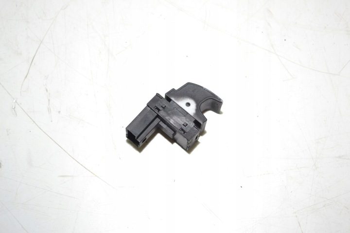 Переключатель кнопка лючка горловины бензобака VW Golf V 7L6959833A, фото 3